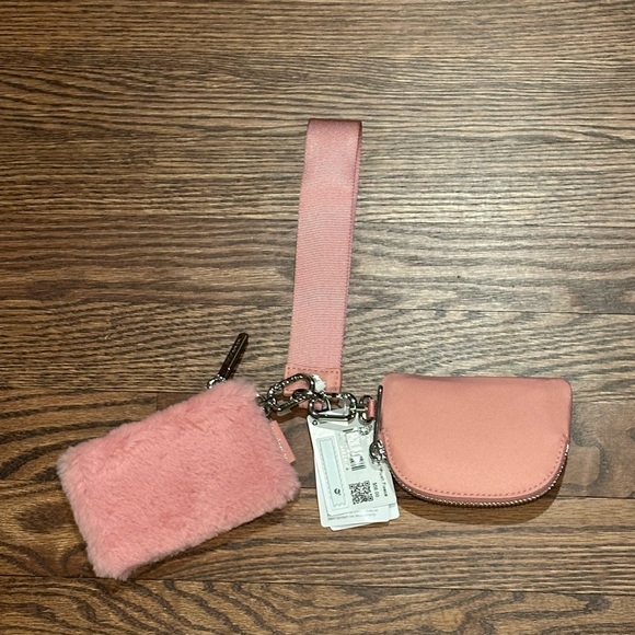Lululemon NWT Dual Pouch Wristlet in Pink Tide one Pouch is Plush